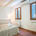 Super Central Apartment