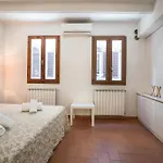 Super Central Apartment