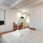 Super Central Apartment